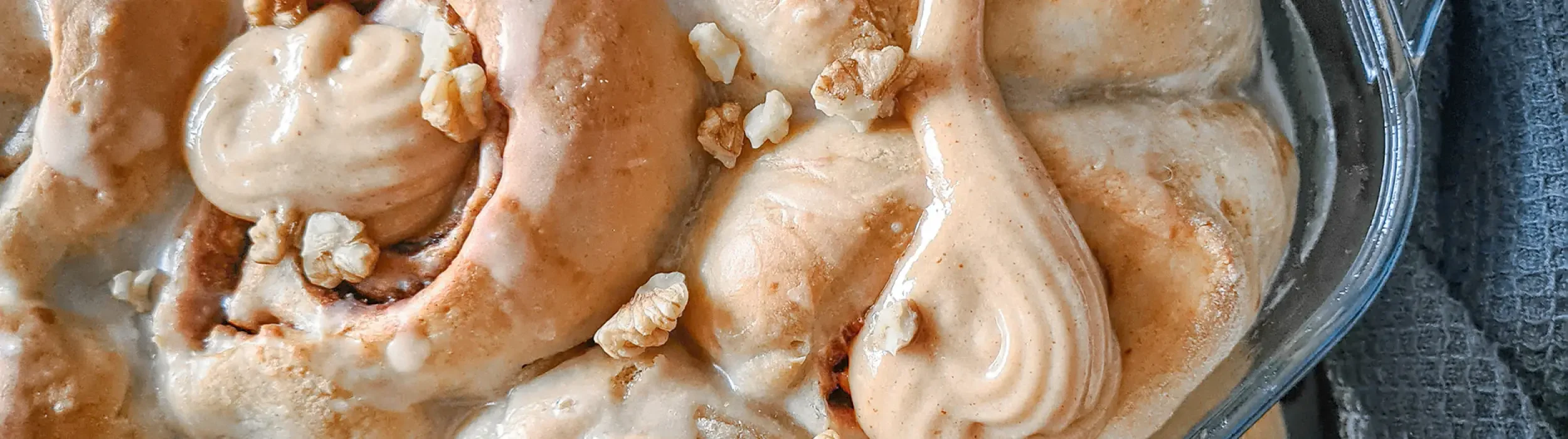 Vegane-Zimtschnecken__FocusFillWyIwLjAwIiwiMC4wMCIsMjUwMCw3MDBd
